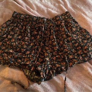 Floral shorts with adjustable waistband american eagle medium